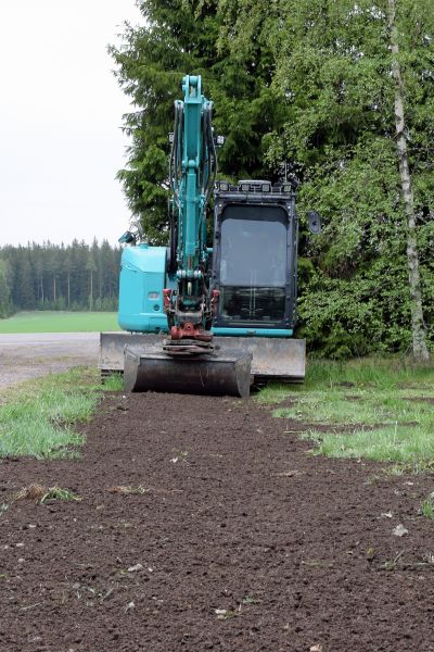 Cost of Backhoe Grading in Dubuque